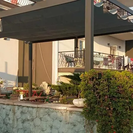 Villa Camellia Apartment *